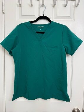 Mandala Green 1-Pocket Scrub Top